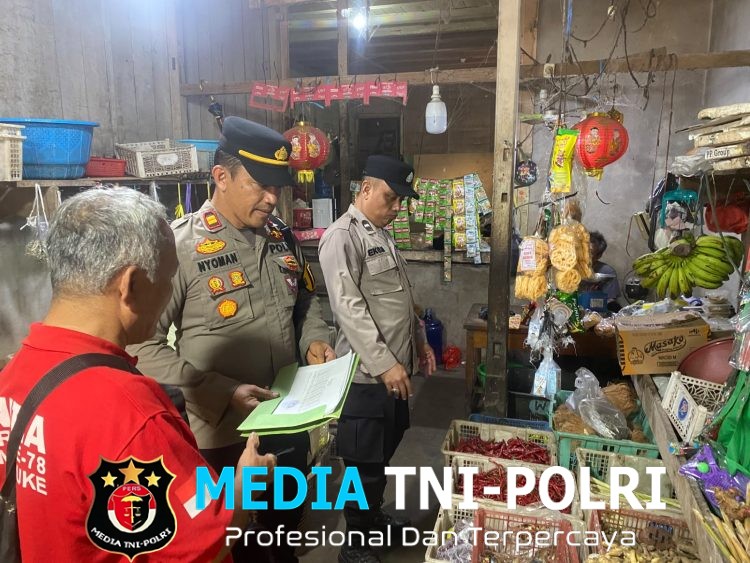 Kapolsek Menyuke Pastikan Harga Bahan Pokok dan Stok BBM di Darit Masih Aman