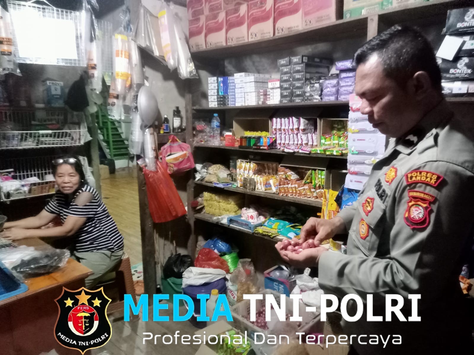 Harga Bapokting Masih Stabil, Polsek Sebangki Intensifkan Monitoring Ketersediaan Sembako
