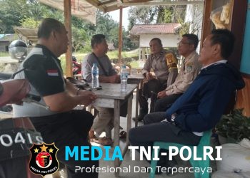 Dekati Warga di Warung Kopi, Bhabinkamtibmas Kuala Behe Sampaikan Himbauan Cegah Kejahatan