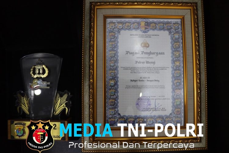 Polres Mesuji Sabet Juara II Penyerapan Jagung Bulog Terbaik Se-Polda Lampung, Terima Piagam dan Piala dari Kapolda Lampung
