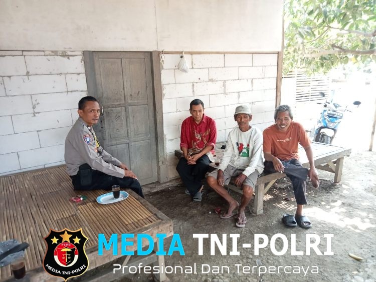 JAGA JAKARTA JAGA BEKASI, Bhabinkamtibmas Mekarjaya Perkuat Silaturahmi dan Kepedulian Warga