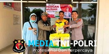 Polsek Tanjung Raya dan Polsek Mesuji Timur Gelar Gerakan Pangan Murah, Sediakan Beras SPHP Terjangkau Bagi Masyarakat