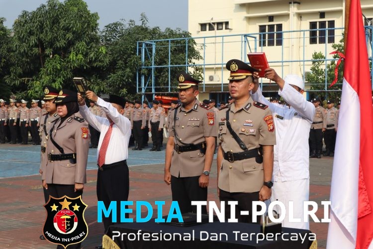 Polres Metro Bekasi Gelar Pelantikan Kabaglog, Penyerahan Jabatan Kasatresnarkoba, dan Sertijab Kasatlantas