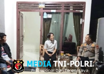 Kapolsek Talang Padang Silaturahmi dengan Ipda Sabila, Putri AKP Anumerta Lusiyanto yang Baru Dilantik Jadi Perwira Polri