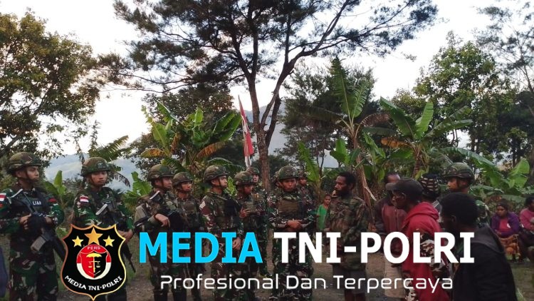 “Duka Satu Orang, Jadi Duka Torang Semua” Satgas Yonif 645/GTY Pos Kurima Melayat ke Warga Kampung Hoguma Distrik Kurima