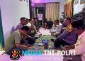 Jaga Jakarta Jaga Bekasi, Bhabinkamtibmas Sukamaju Sambangi Poskamling dan Ajak Warga Aktif Jaga Lingkungan
