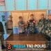 Satgas Pamtas RI-Malaysia Yonarmed 19/Bogani Terima Penyerahan Senjata Rakitan dan Munisi Dari Warga Temajuk