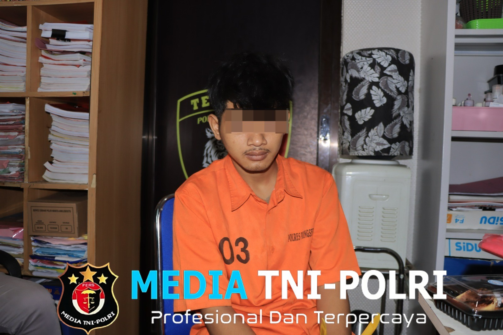 Hadiahkan iPhone Curian ke Pacar, Pemuda di Pringsewu Dibekuk Polisi