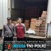 Saat Patroli Siang, Polisi Ngabang Temui Warga Bongkar Barang, Ini Pesan yang Disampaikan