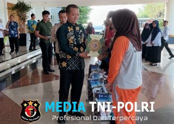 Bupati Pringsewu Riyanto Pamungkas Lepas 12 Siswa Sekolah Rakyat