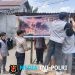 Cegah Karhutla Sejak Dini, Polsubsektor Jelimpo Bersama Warga Pasang Banner Imbauan
