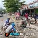 Perlancar Akses dan Cegah Laka, Sertu Tri Rosadi Bersama Warga Kebonduren Gotong Royong Perbaiki Jalan