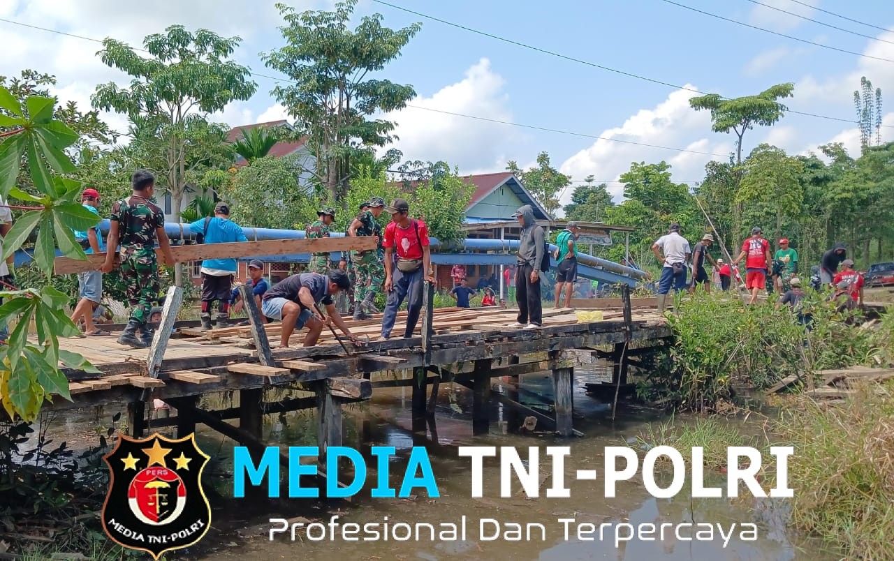 Jembatan Rusak Disulap Kembali Layak, Satgas Pamtas RI-Malaysia Yonarmed 19/Bogani Bergerak Bersama Warga