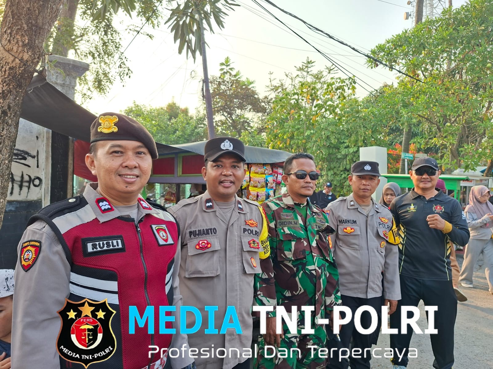 Polsek Sukatani Berikan Pengamanan Gerak Jalan dan Senam Sehat, Perkuat Sinergi Bersama TNI dan Pemerintah Kecamatan