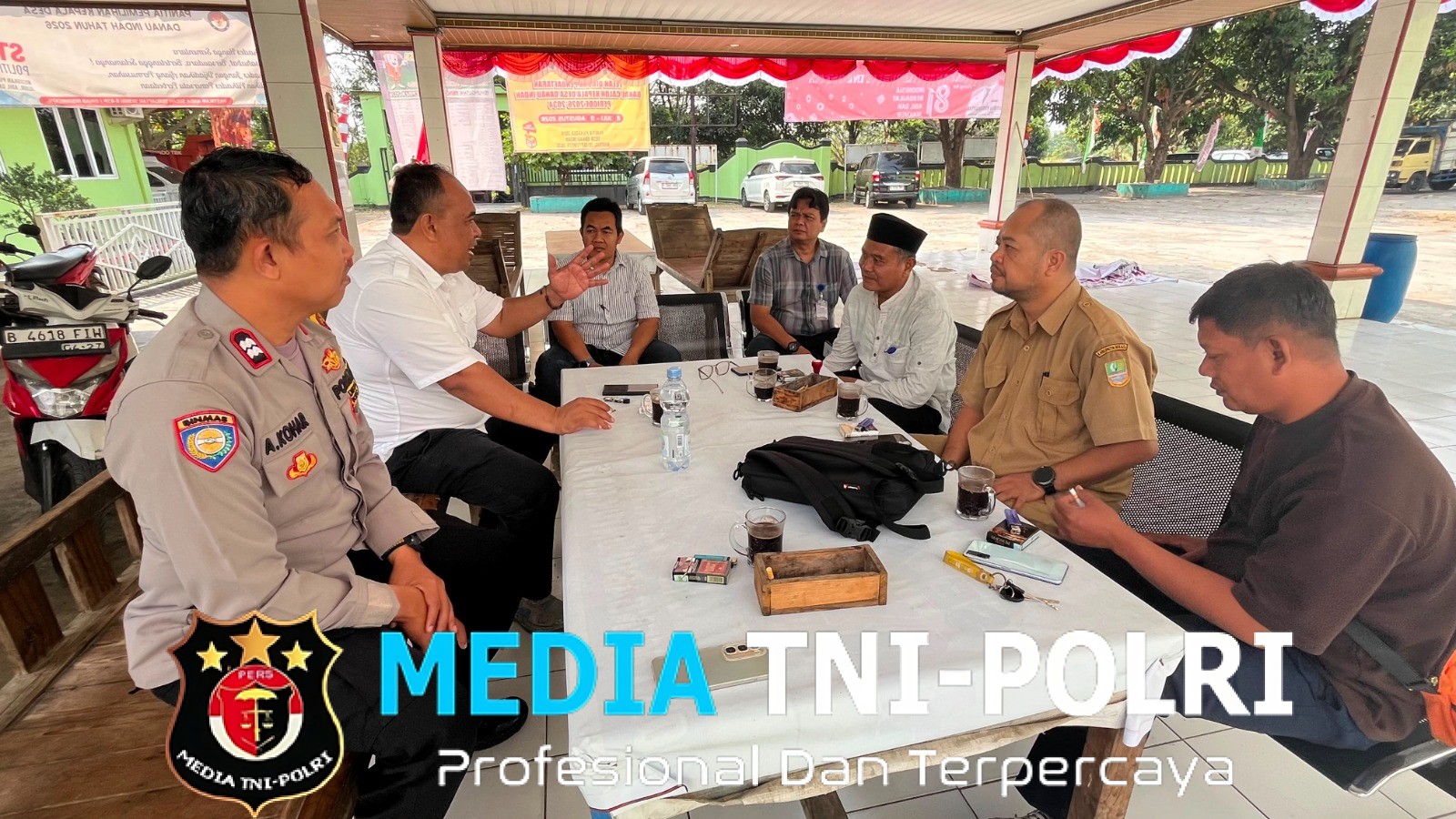 Polsek Cikarang Barat Koordinasikan Jadwal Pendaftaran Bakal Calon Kepala Desa Danau Indah