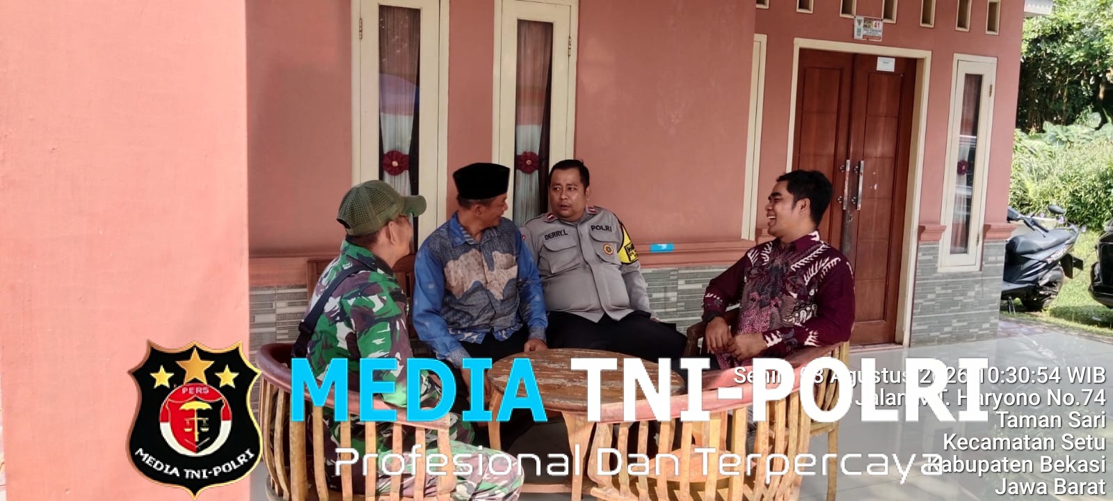 Jaga Bekasi On The Spot, Bhabinkamtibmas Setu Sambangi Tokoh Agama dan Warga Desa Tamansari