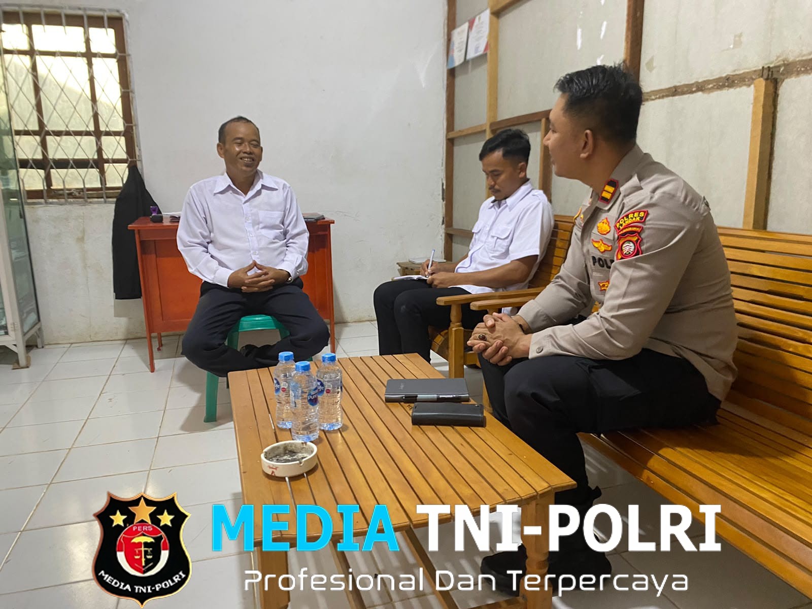 Kunker ke Desa Mentonyek, Kapolsek Mempawah Hulu Perkuat Sinergitas Ketahanan Pangan dan Antisipasi Karhutla