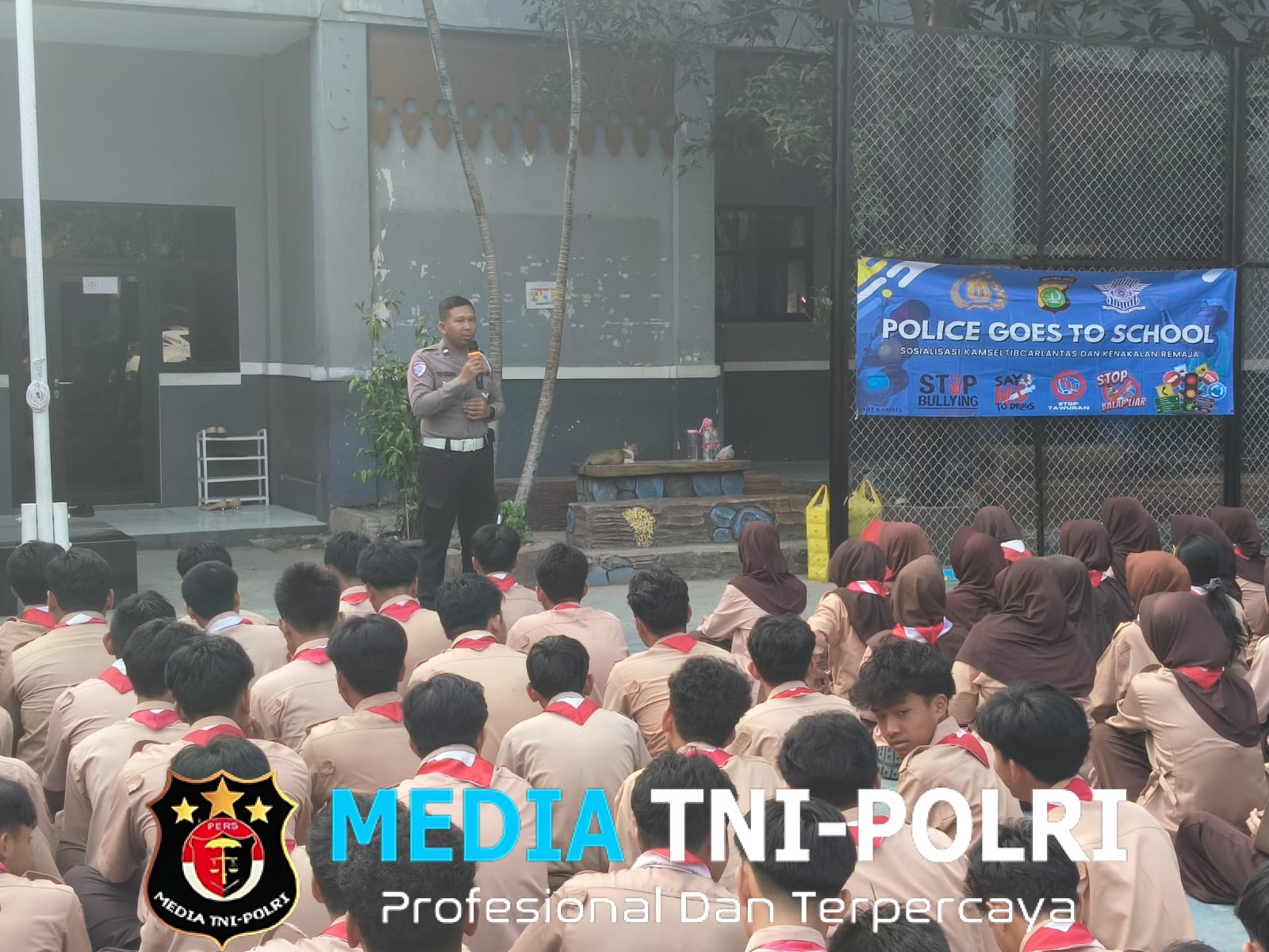 Police Goes to School, Satlantas Polres Metro Bekasi Edukasi Pelajar SMAN 1 Cikarang Barat