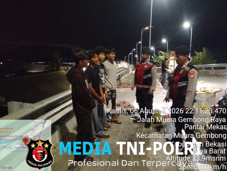 Patroli Biru Polsek Muaragembong Cegah Tawuran dan Kejahatan Jalanan
