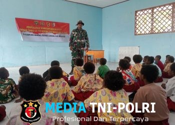 Satgas TMMD Ke-129 Tanamkan Wawasan Kebangsaan Kepada Pelajar Kampung Wanam Merauke