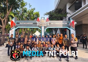Polsek Pebayuran Dampingi Pelajar Ikuti Gladi Lomba Yel-Yel Youth Movement Polri Tingkat Polda Metro Jaya