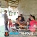 Pererat Silaturahmi, Personel Polsek Air Besar Sambangi Warga Sampaikan Himbauan Kamtibmas
