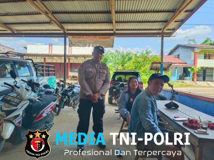 Suka Menyapa, Ramah kepada Warga! Inilah Sosok Polisi Sahabat Masyarakat di Kuala Behe