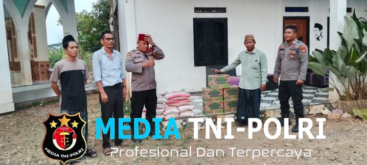 Kapolsek Bukit Kemuning Sambangi 7 Ponpes dan Berikan Bansos, Perkuat Silaturahmi dan Jaga Kamtibmas