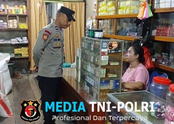 Cegah Aksi Pencurian Malam Hari, Polisi Mandor Datangi Toko dan Beri Imbauan