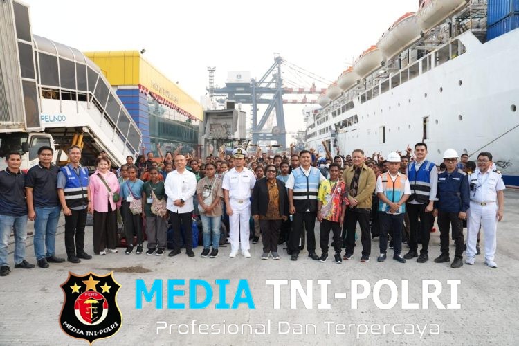 Wamendagri Ribka Haluk Sambut 65 Pelajar Papua, Dorong Pendidikan Jadi Jalan Meretas Masa Depan