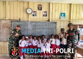 Tingkatkan semangat belajar anak Papua,Satgas Yonif 645/Gty kunjungi SD Inpres Eragayam