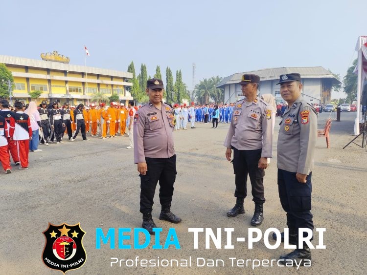 Polres Lampung Utara Amankan Lomba Gerak Jalan Pelajar di Stadion Sukung Kotabumi