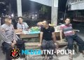 Duduk Bersama Warga di Tengah Patroli Malam, Polisi Mandor Titip Pesan Kamtibmas