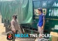 Temui Sopir Dump Truck Saat Patroli, Polisi Sungai Tebelian Titip Pesan Jangan Berkendara Jika Mengantuk