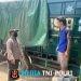 Temui Sopir Dump Truck Saat Patroli, Polisi Sungai Tebelian Titip Pesan Jangan Berkendara Jika Mengantuk