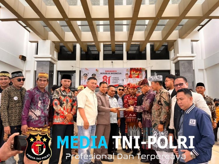 Polres Tulang Bawang Barat laksanakan Pengamanan kegiatan Aksi Damai Penyampaian Aspirasi Forum Masyarakat Buay Bulan Bersatu