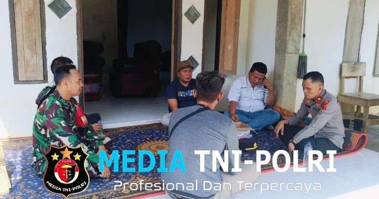 Komsos Babinsa bersama Bhabinkamtibmas, Wujud Nyata Kedekatan TNI dengan Masyarakat di Desa Empang Benao