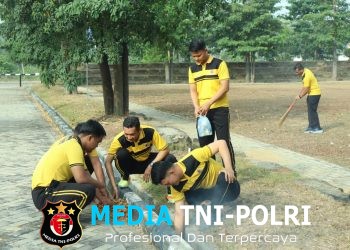 Polres Tulang Bawang Barat Laksanakan Kegiatan korvei Bersihkan di Lingkungan Mako, Wujudkan Lingkungan Kerja Bersih dan Nyaman