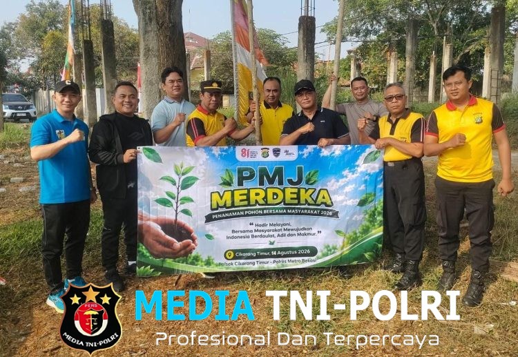 Polsek Cikarang Timur Bersama Masyarakat Tanam Pohon Tabebuya dalam Program PMJ Merdeka 2026