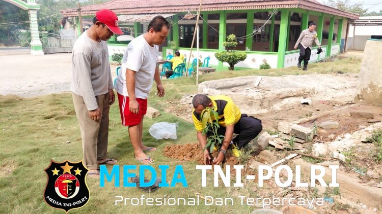 Wujudkan Lingkungan Bersih dan Asri, Jajaran Polres Mesuji & Polsek Jajaran Kembali Laksanakan Gerakan Indonesia Asri