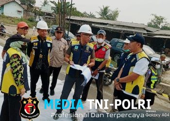 Gubernur Lampung Dan Bupati Pringsewu Tinjau Progres Perbaikan Jalan Provinsi