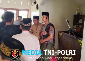 Jadi Khatib Jumat, Kapolsek Dolok Silau Ajak Warga Cingkes Wujudkan Kamtibmas dari Diri Sendiri