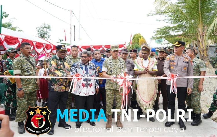 Peresmian 3.395 Jembatan Garuda dan 3.008 Titik Air Bersih Wujud Nyata Pengabdian TNI untuk Rakyat