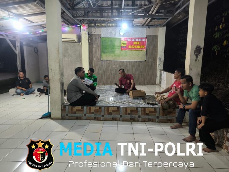 Jaga Jakarta Jaga Bekasi, Bhabinkamtibmas Jayasampurna Mediasi Perselisihan Warga hingga Berakhir Damai
