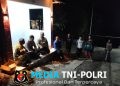 Babinsa Koramil Jatipurno Bersama Bhabinkamtibmas Laksanakan Patroli Malam