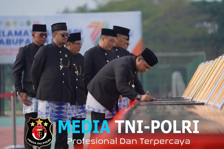Jaga Jakarta Jaga Bekasi, Plh Kapolres Metro Bekasi Hadiri Upacara Hari Jadi ke-76 Kabupaten Bekasi