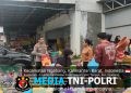 Saat Patroli, Polisi Ngabang Temui Warga Berbelanja dan Sampaikan Imbauan