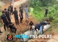 Brimob Lampung Bangun Jembatan Penghubung, Warga Rasakan Manfaatnya