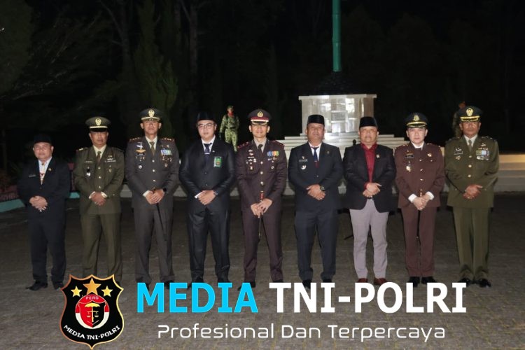 Polres Dairi Bersama TNI dan Pemkab Dairi Kobarkan Semangat Pahlawan Lewat Renungan Suci