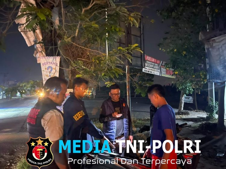Cegah Kejahatan Jalanan, Tim URC Satreskrim Polres Pringsewu Gelar Patroli